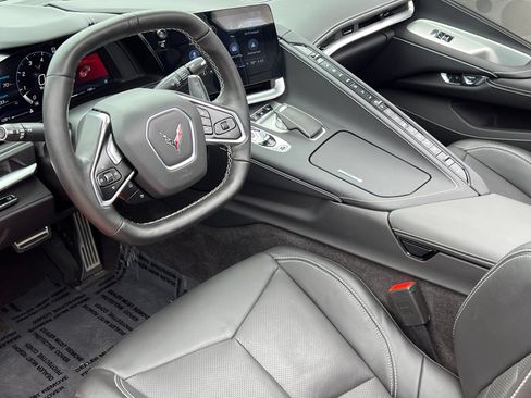 Used 2023 Chevrolet Corvette Stingray Preferred Conv w/ Z51 Performance Package RWD image 2