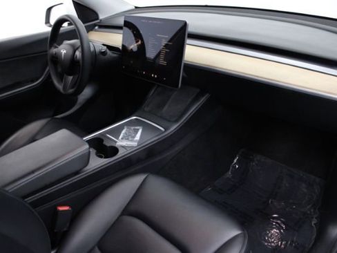 Used 2021 Tesla Model Y Long Range image 20