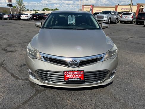Used 2014 Toyota Avalon XLE image 12