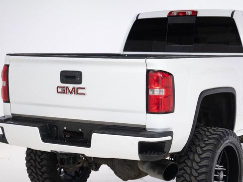 Used 2016 GMC Sierra 2500 Denali w/ Duramax Plus Package image 14
