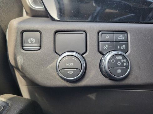 Used 2024 GMC Sierra 1500 SLT RWD image 17