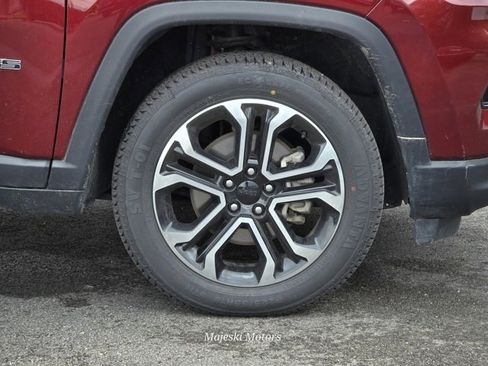 Used 2022 Jeep Compass Limited image 9