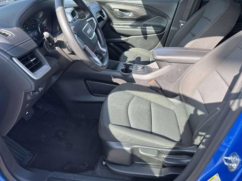 Used 2024 GMC Terrain SLE AWD/4WD image 16