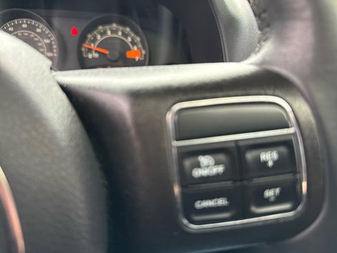 Used 2015 Jeep Patriot High Altitude image 13