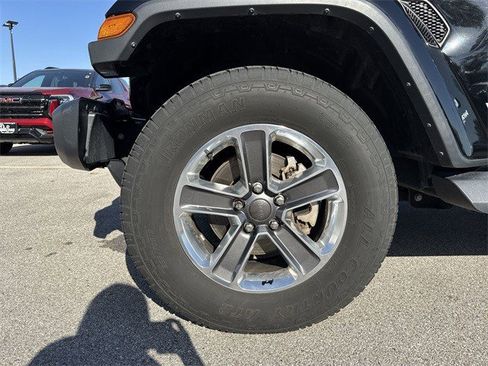 Used 2019 Jeep Wrangler Unlimited Sahara w/ LED Lighting Group image 35