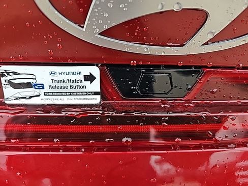New 2026 Hyundai Elantra Limited FWD image 35