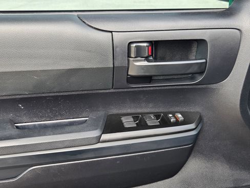 Used 2017 Toyota Tundra SR RWD image 11