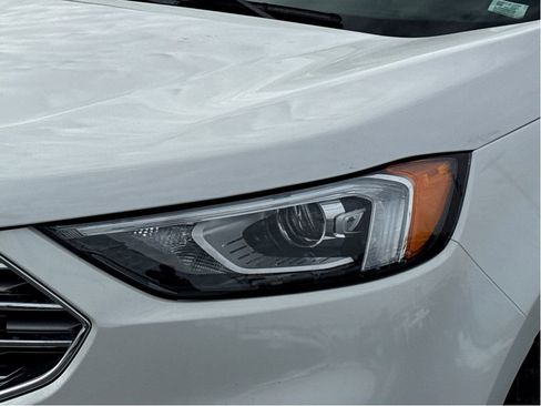 Used 2022 Ford Edge Titanium w/ Class II Trailer Tow Package image 5