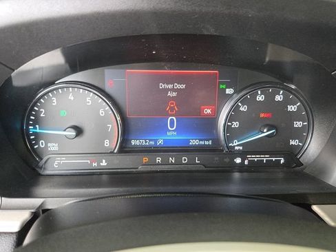Used 2023 Ford Explorer XLT w/ Equipment Group 202A AWD/4WD image 14