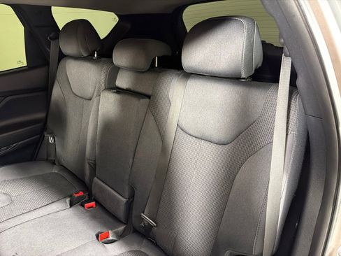 Used 2019 Hyundai Santa Fe SE image 18