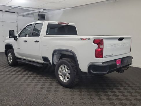 Used 2025 Chevrolet Silverado 2500 W/T image 3