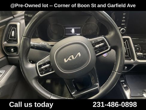 Used 2022 Kia Sorento S w/ Panoramic Sunroof Package AWD/4WD image 20