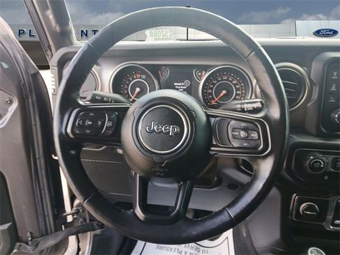Used 2020 Jeep Wrangler Sport image 12