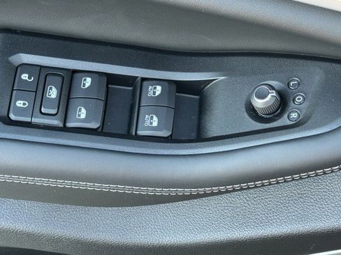 New 2026 Jeep Grand Cherokee L Limited image 11