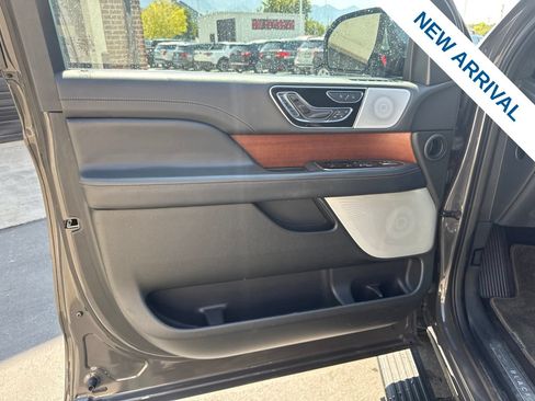 Used 2023 Lincoln Navigator L Black Label AWD/4WD image 23