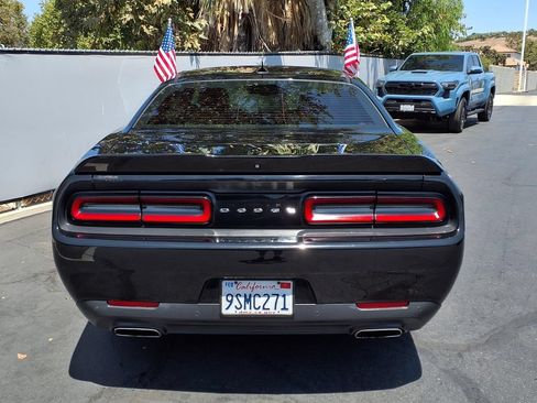 Used 2019 Dodge Challenger GT w/ Plus Package RWD image 5
