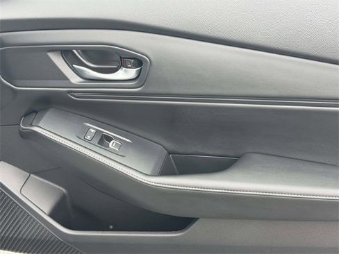 Used 2025 Honda Accord Sport image 5