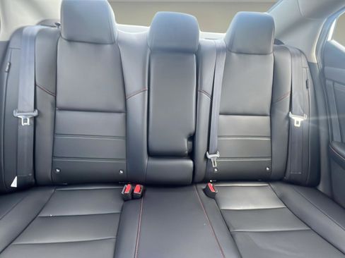 Used 2024 Nissan Sentra SR w/ SR Premium Package image 15