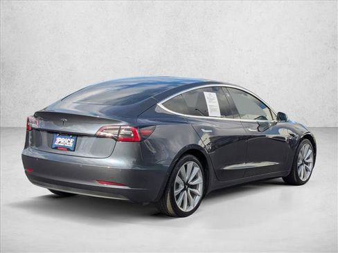 Used 2018 Tesla Model 3 Long Range image 5
