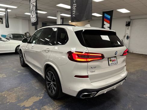 Used 2022 BMW X5 xDrive40i w/ Premium Package AWD/4WD image 8