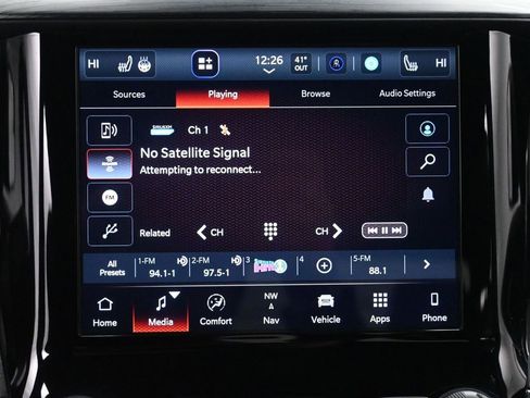 Used 2024 RAM 1500 Laramie RWD image 31
