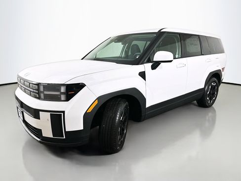 New 2025 Hyundai Santa Fe SE image 3