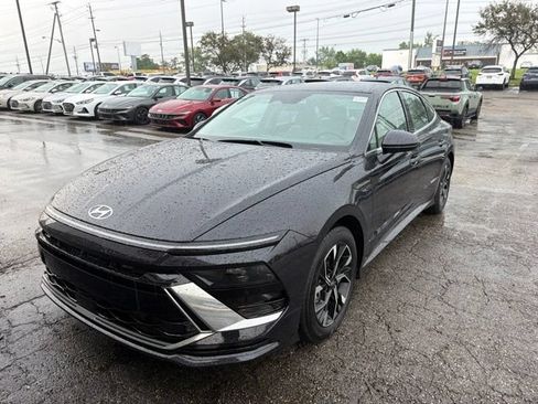 Used 2025 Hyundai Sonata SEL FWD image 1