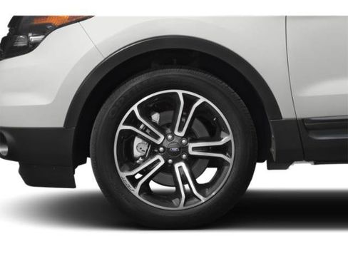 Used 2015 Ford Explorer Sport w/ Equipment Group 401A image 11