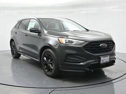 Used 2022 Ford Edge SE w/ Black Appearance Package AWD/4WD image 56