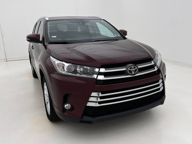 Used 2018 Toyota Highlander Limited AWD/4WD image 3