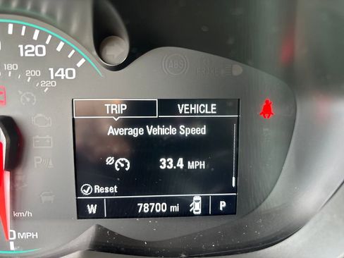 Used 2022 Chevrolet Trax LT w/ LT Convenience Package image 16