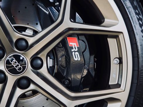 Used 2024 Audi RS 7 Performance w/ Bronze Edition image 10