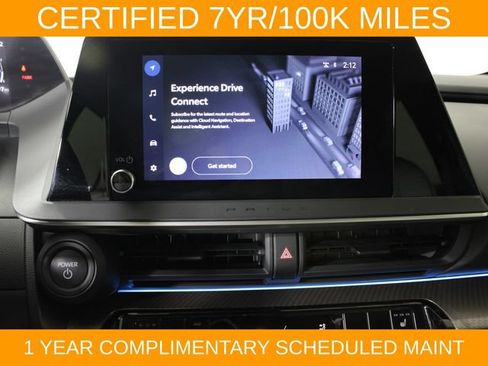 Used 2025 Toyota Prius XLE FWD image 23