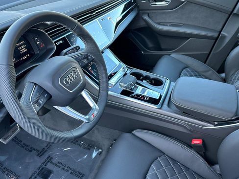 New 2026 Audi SQ8 Prestige image 9