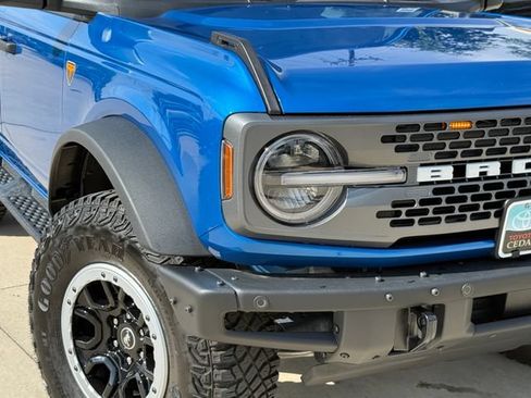 Used 2024 Ford Bronco Badlands AWD/4WD image 3