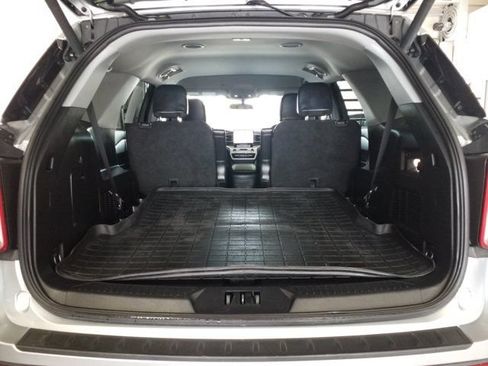 Used 2023 Ford Explorer XLT w/ Equipment Group 202A AWD/4WD image 14