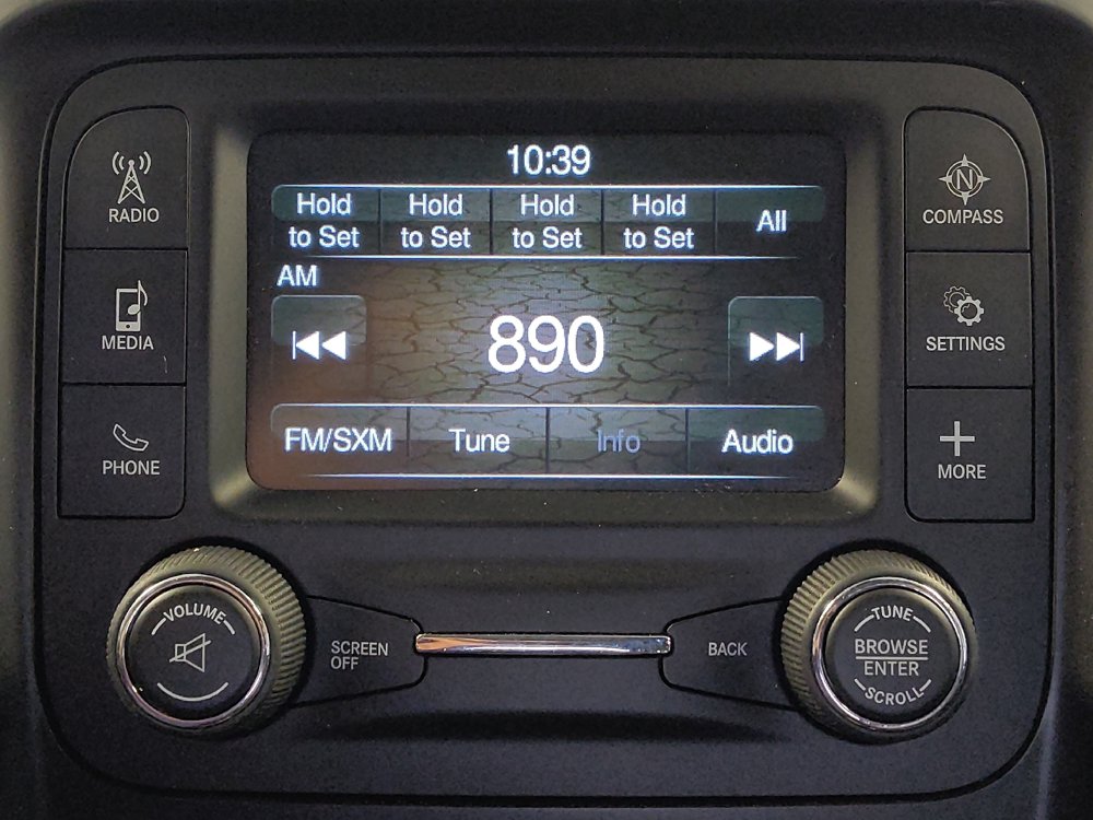 Used 2018 Jeep Cherokee Latitude FWD image 25