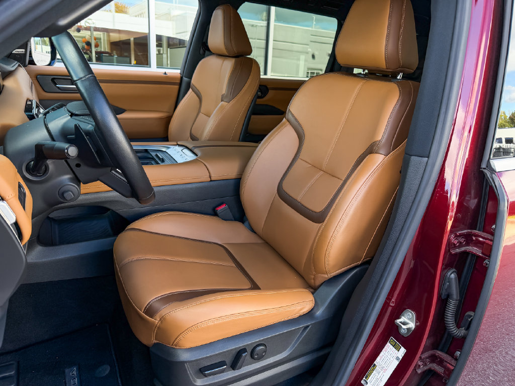 Certified 2025 Nissan Armada SL AWD/4WD image 11