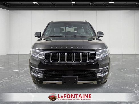 Used 2024 Jeep Wagoneer Series III w/ Premium Group I image 8