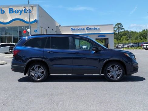 Used 2022 Honda Pilot Sport image 2