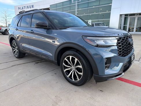 New 2026 Ford Explorer ST-Line w/ Premium Package RWD image 7