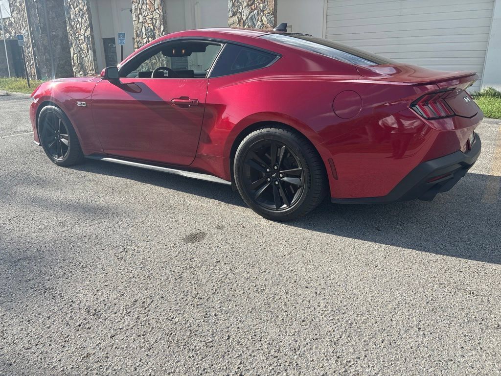 Used 2024 Ford Mustang GT RWD image 7