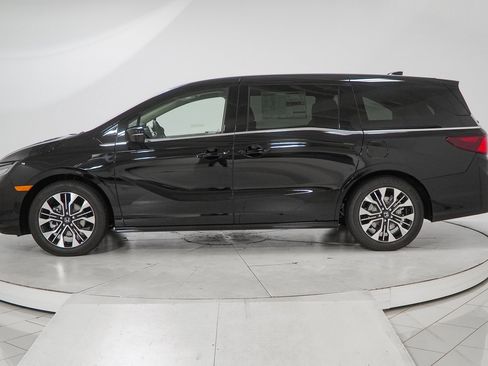New 2026 Honda Odyssey Elite image 4