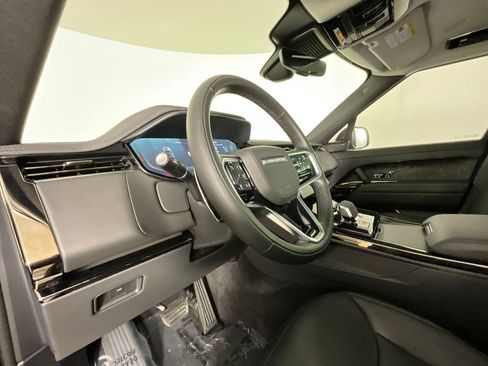 Certified 2024 Land Rover Range Rover Sport SE AWD/4WD image 15