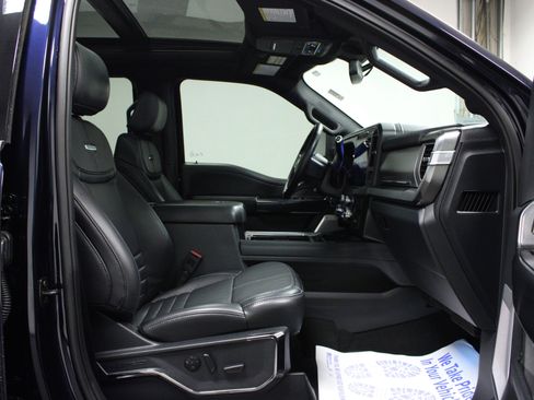 Used 2025 Ford F250 Platinum image 16
