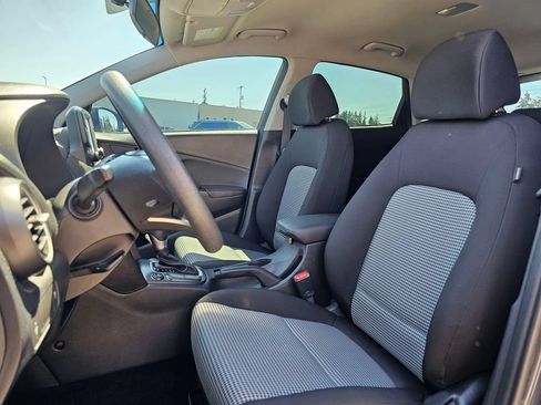 Used 2018 Hyundai Kona SE AWD/4WD image 19