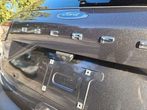 Used 2020 Ford Escape SEL image 10