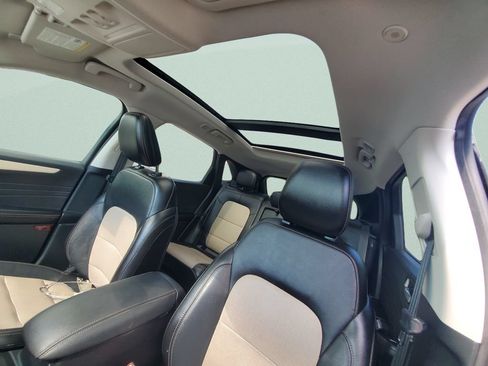 Used 2021 Ford Escape Titanium w/ Titanium Elite Package FWD image 17