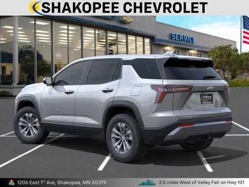New 2026 Chevrolet Equinox LT w/ Convenience Package II AWD/4WD image 3