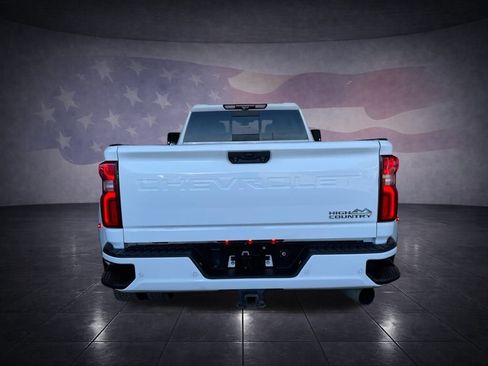 Used 2022 Chevrolet Silverado 3500 High Country w/ LPO, Hitch Package image 4